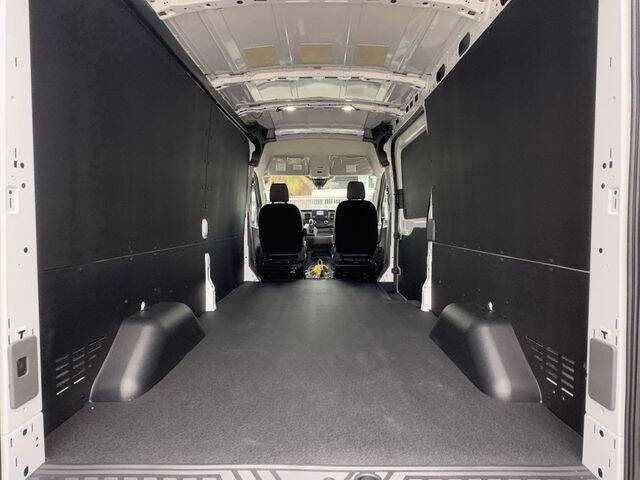 2025 Ford Transit 250