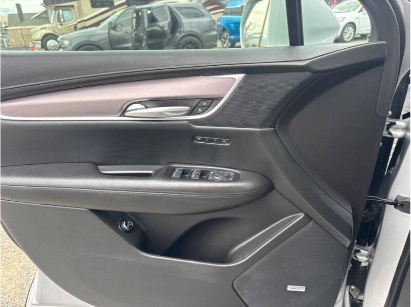 2017 Cadillac XT5 Luxury