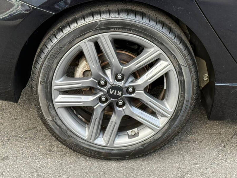 2021 Kia Forte GT Line