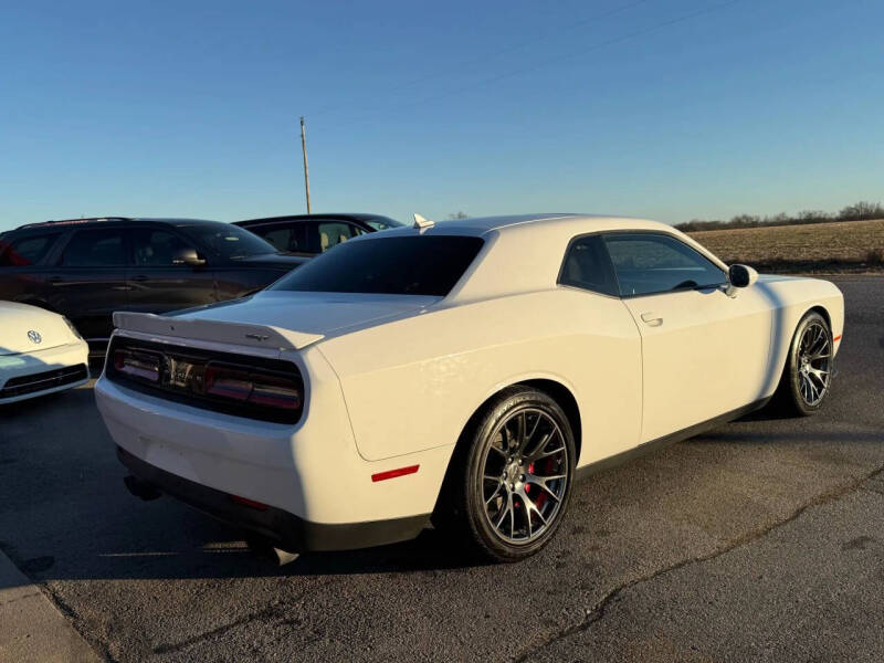 2016 Dodge Challenger SRT 392