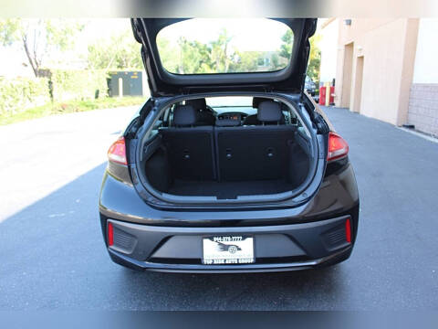 2017 Hyundai Ioniq Hybrid Blue