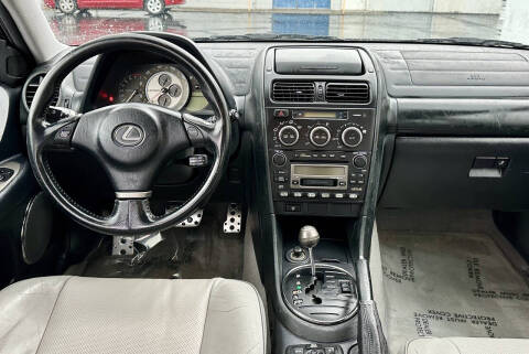 2003 Lexus IS 300