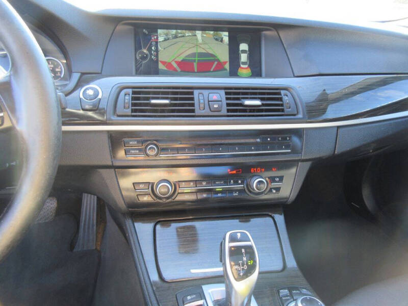 2013 BMW 5 Series 528i