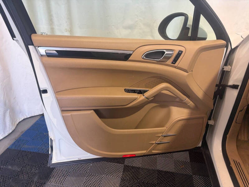 2012 Porsche Cayenne Tiptronic