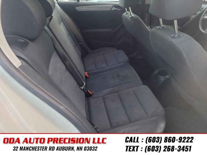 2011 Volkswagen Golf 2.5L PZEV