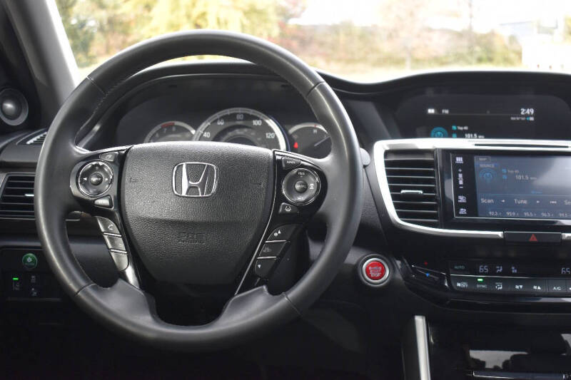 2017 Honda Accord EX-L V6 w/Navi w/Honda Sensing