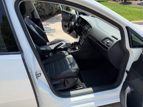 2015 Volkswagen Golf TSI SEL