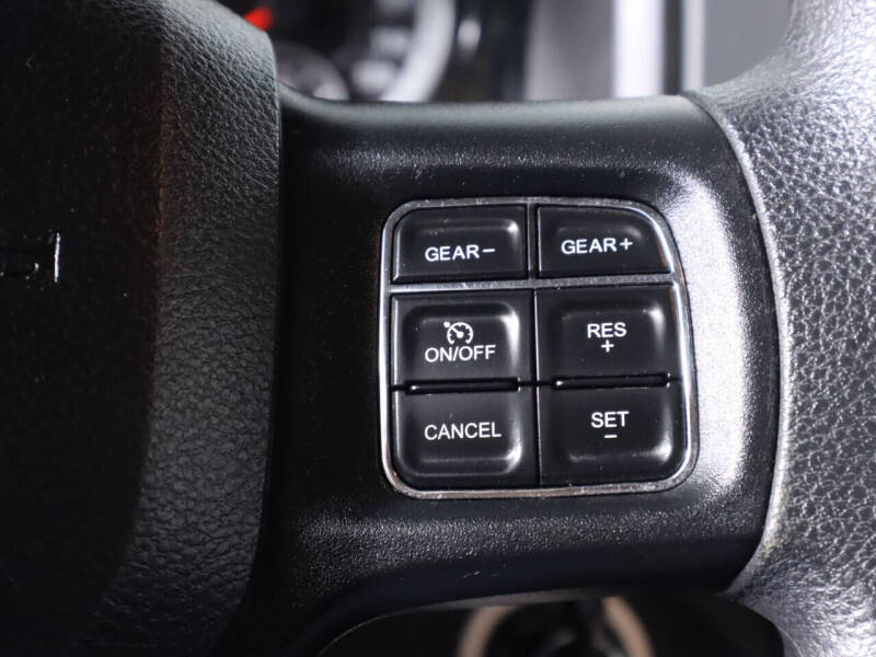 2018 RAM 1500 SLT