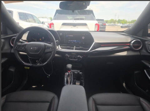2025 Chevrolet Trax RS