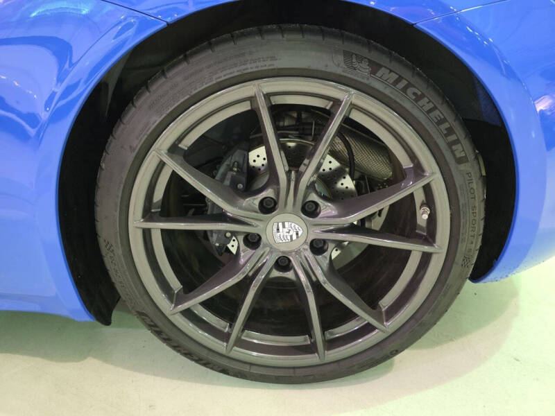 2023 Porsche 718 Cayman T