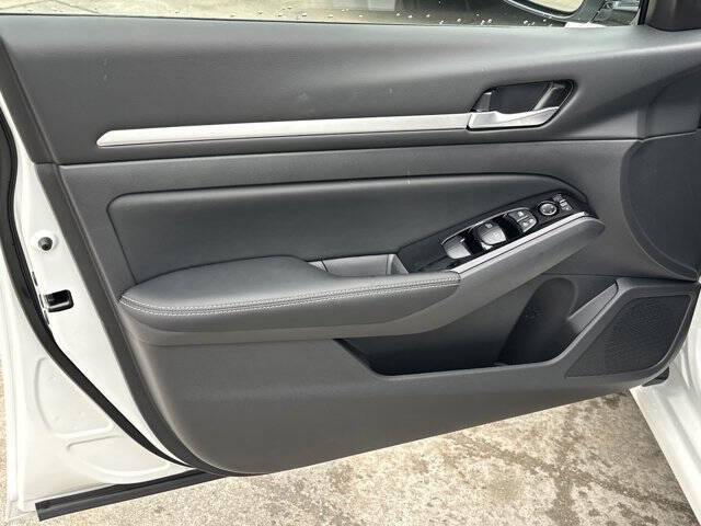 2025 Nissan Altima 2.5 SL