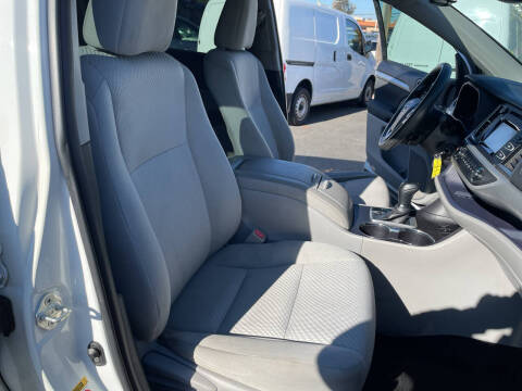 2019 Toyota Highlander LE Plus