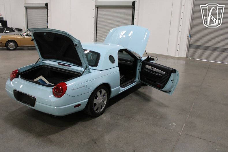 2003 Ford Thunderbird