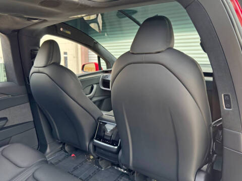 2023 Tesla Model X Standard Range