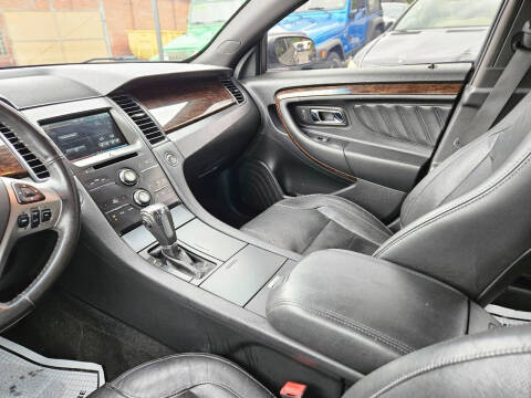 2014 Ford Taurus Limited