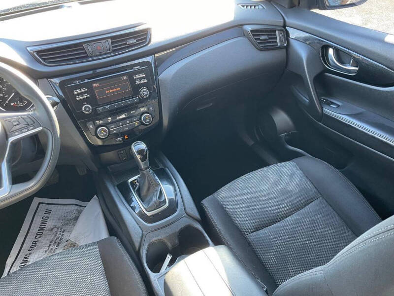 2018 Nissan Rogue Sport SV