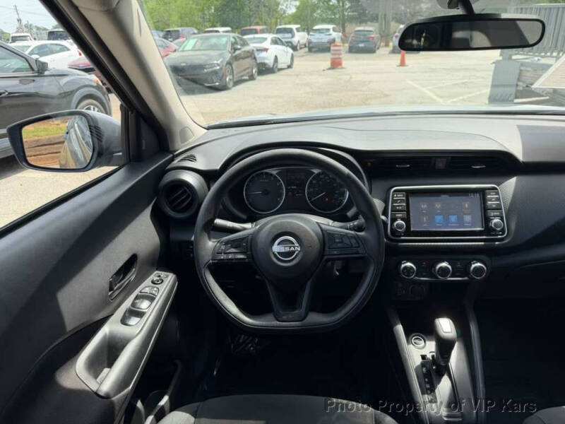2024 Nissan Kicks S