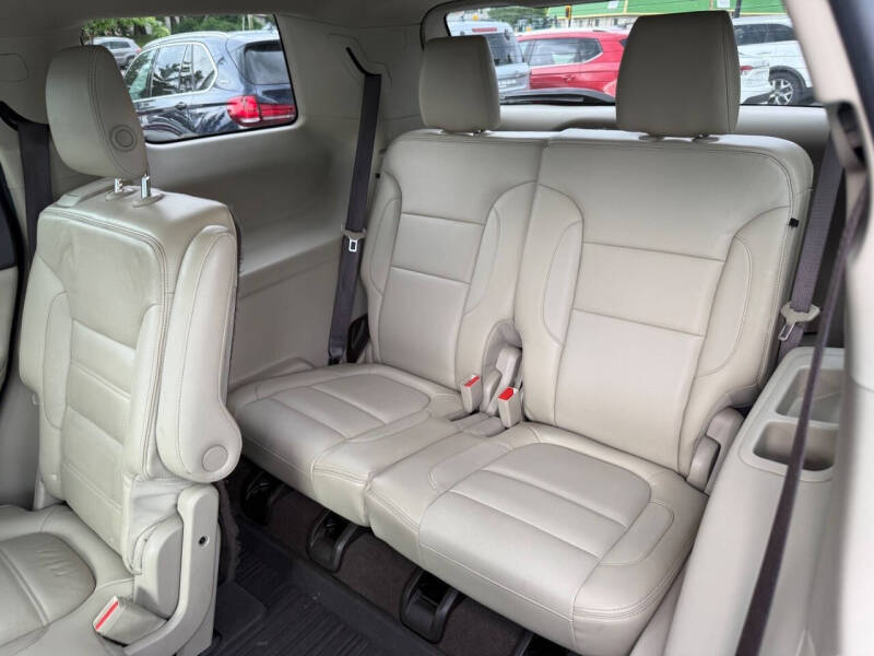 2017 GMC Acadia Denali