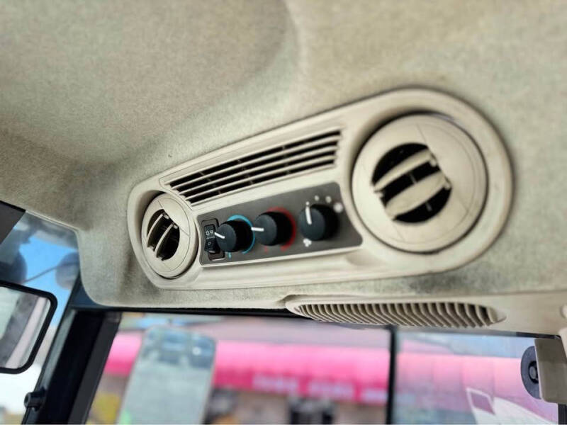 2015 John Deere 6115d