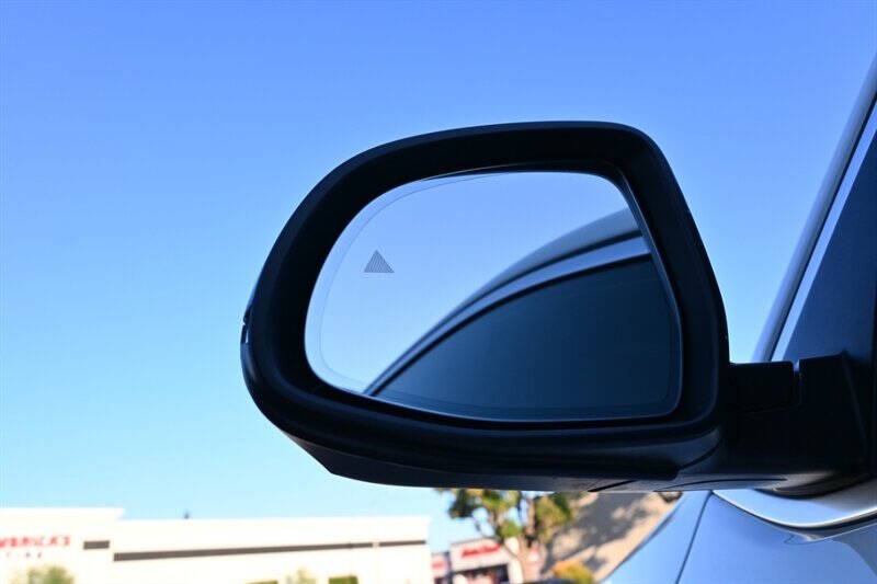 2023 BMW X4 xDrive30i