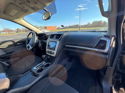 2015 GMC Acadia SLE-2