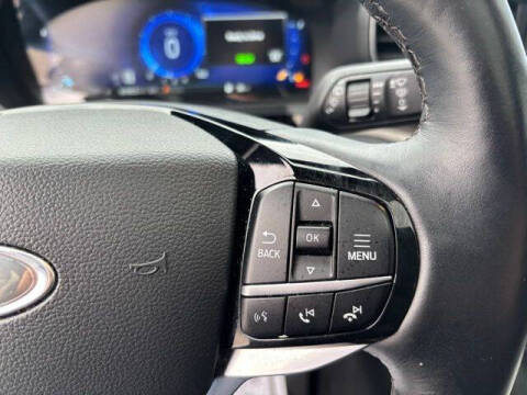 2022 Ford Explorer Hybrid Platinum