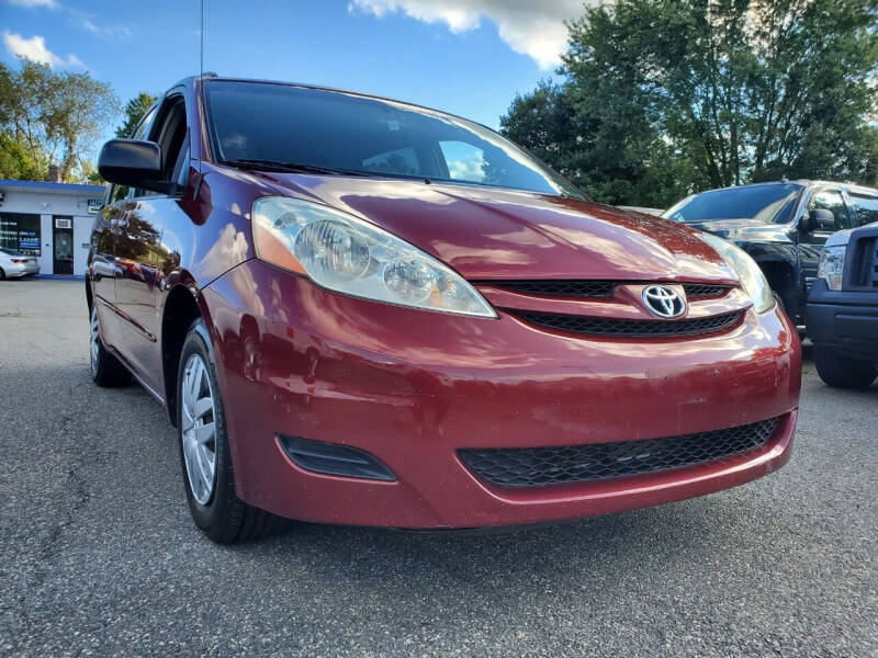 2007 Toyota Sienna for sale at Jacob's Auto Sales Inc in West Bridgewater MA
