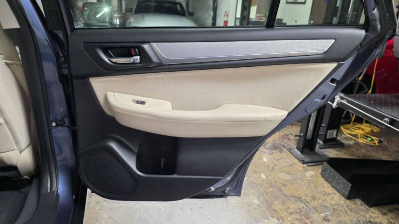 2017 Subaru Outback 2.5i Premium