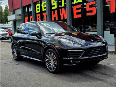 2013 Porsche Cayenne GTS