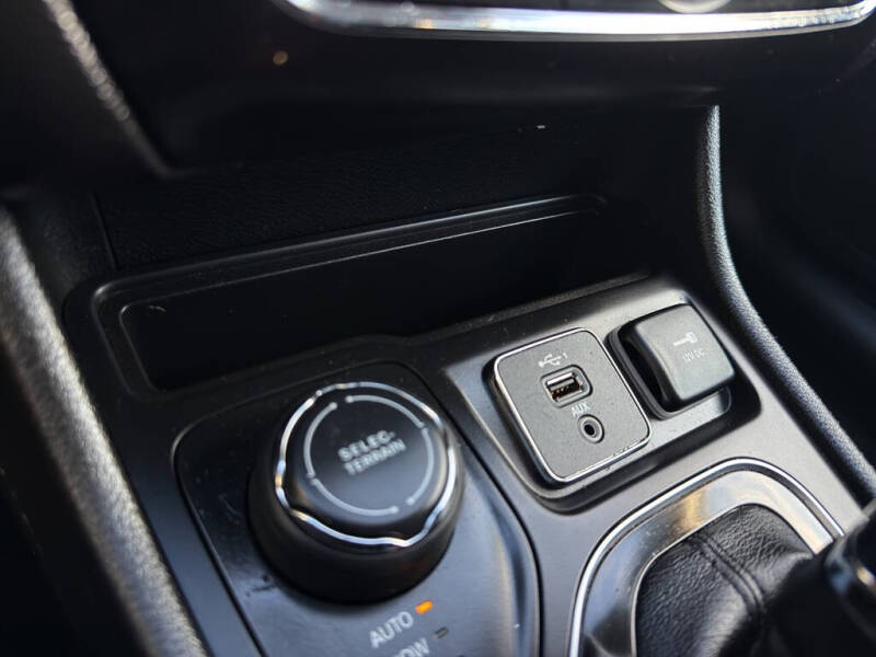 2020 Jeep Cherokee Altitude