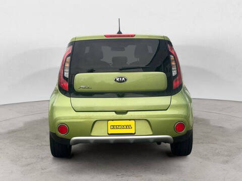 2017 Kia Soul +