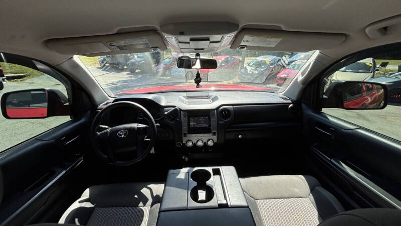 2015 Toyota Tundra SR5