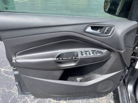 2016 Ford C-MAX Hybrid SE