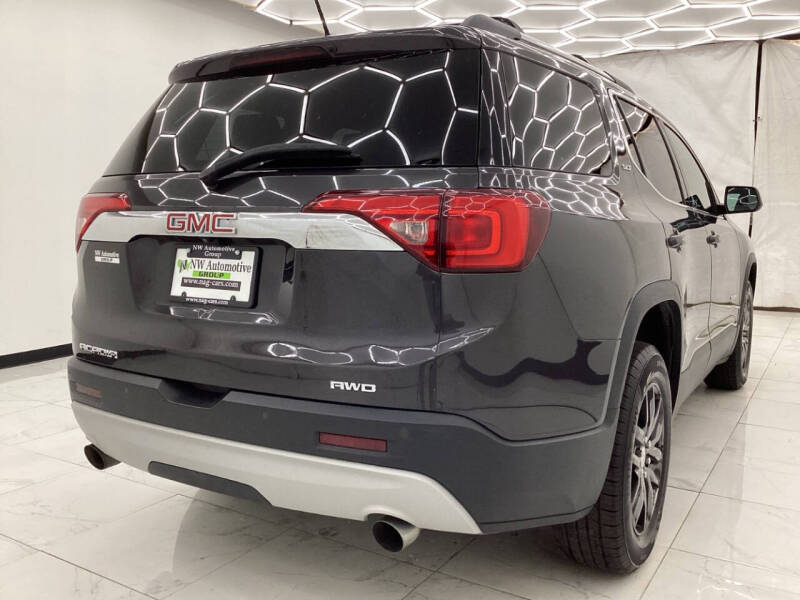 2017 GMC Acadia SLT-1