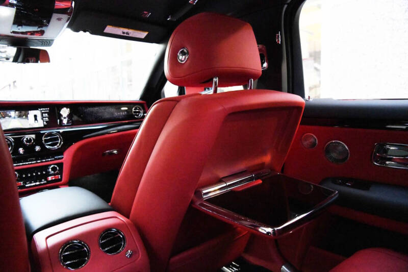 2025 Rolls-Royce Ghost