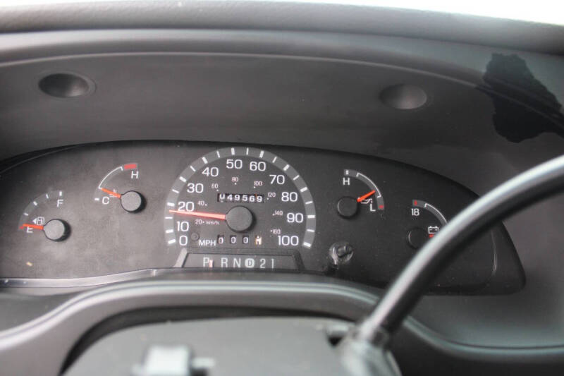 2003 Ford E-Series E-350 SD XL