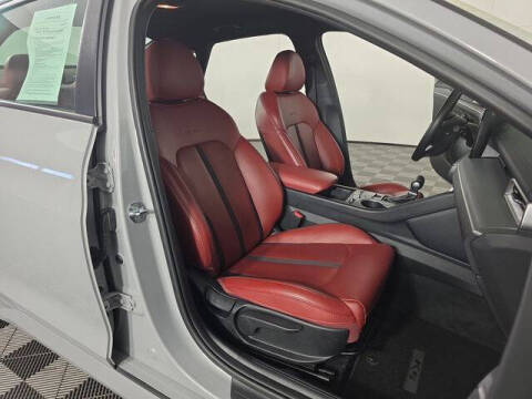 2023 Kia K5