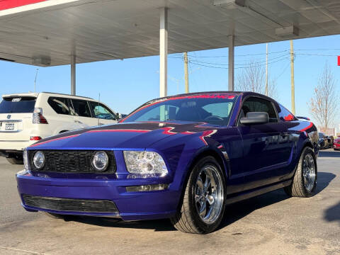 2005 Ford Mustang GT Premium