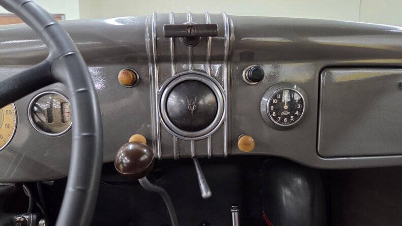 1935 Ford Tudor