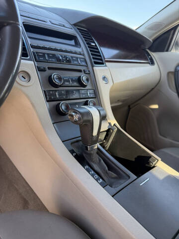 2012 Ford Taurus SEL