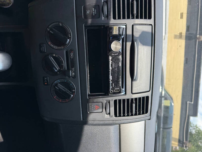 2010 Nissan Versa 1.8 S