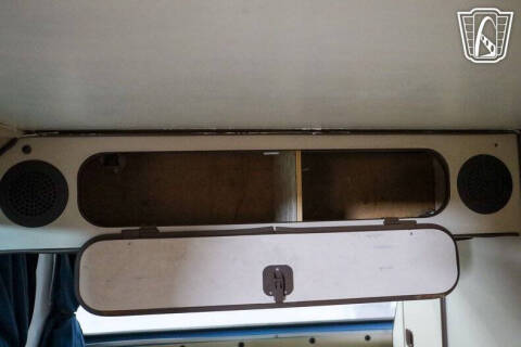 1982 Volkswagen Vanagon Camper