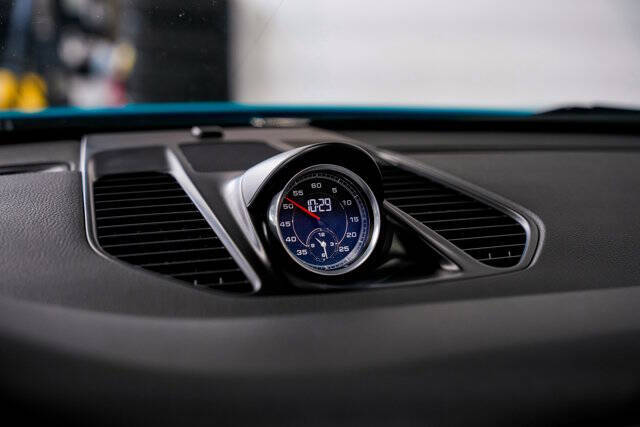 2018 Porsche 911 Carrera 4S