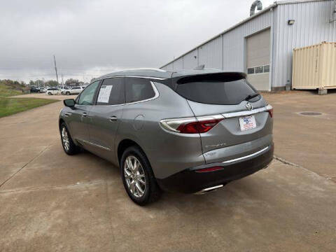 2023 Buick Enclave Essence