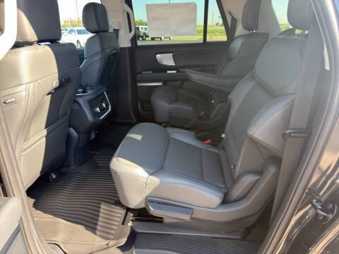 2027 Ford Expedition MAX Active
