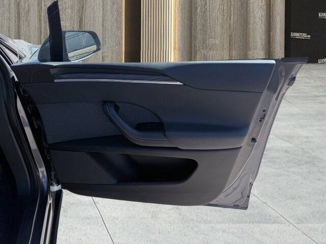 2023 Tesla Model X Standard Range