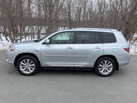 2010 Toyota Highlander Hybrid for sale at MICHAEL MOTORS in Farmington ME