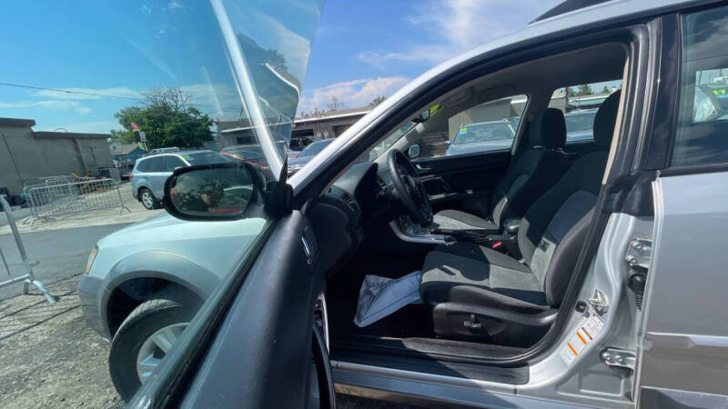 2005 Subaru Outback 2.5i