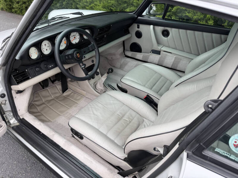 1989 Porsche 911 Carrera