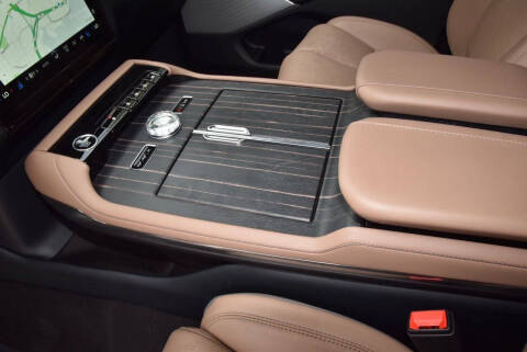 2027 Lincoln Navigator Black Label